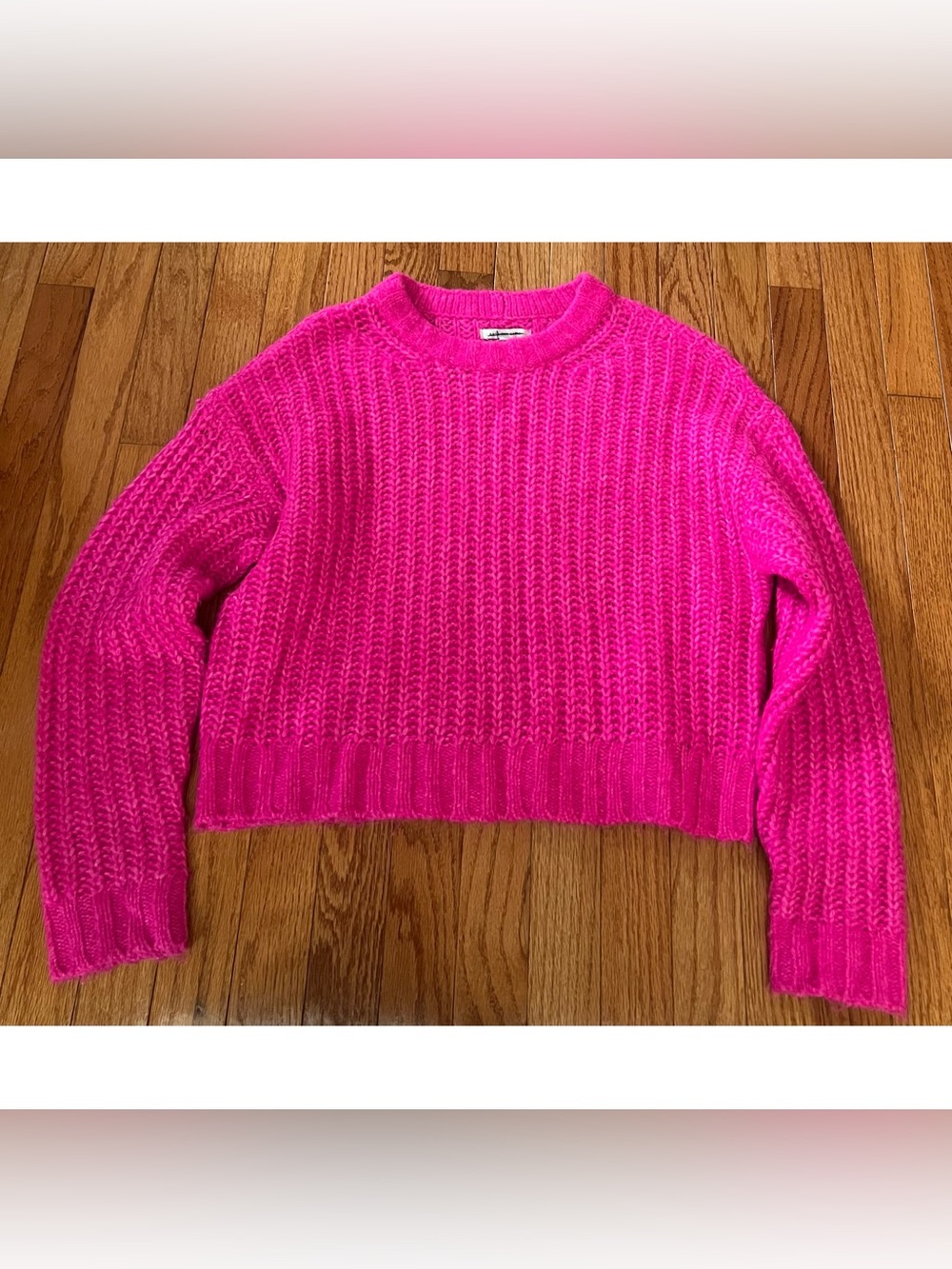 American Eagle Hot Pink Crewneck Sweater